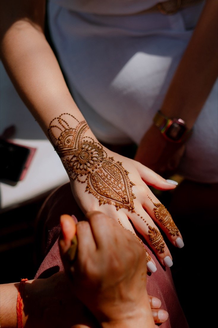 Bhavna and Przemo — the mehndi